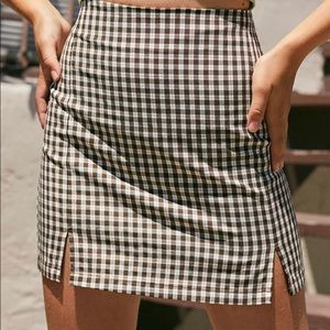 🤩🤎 BRANDY MELVILLE CARA SKIRT
